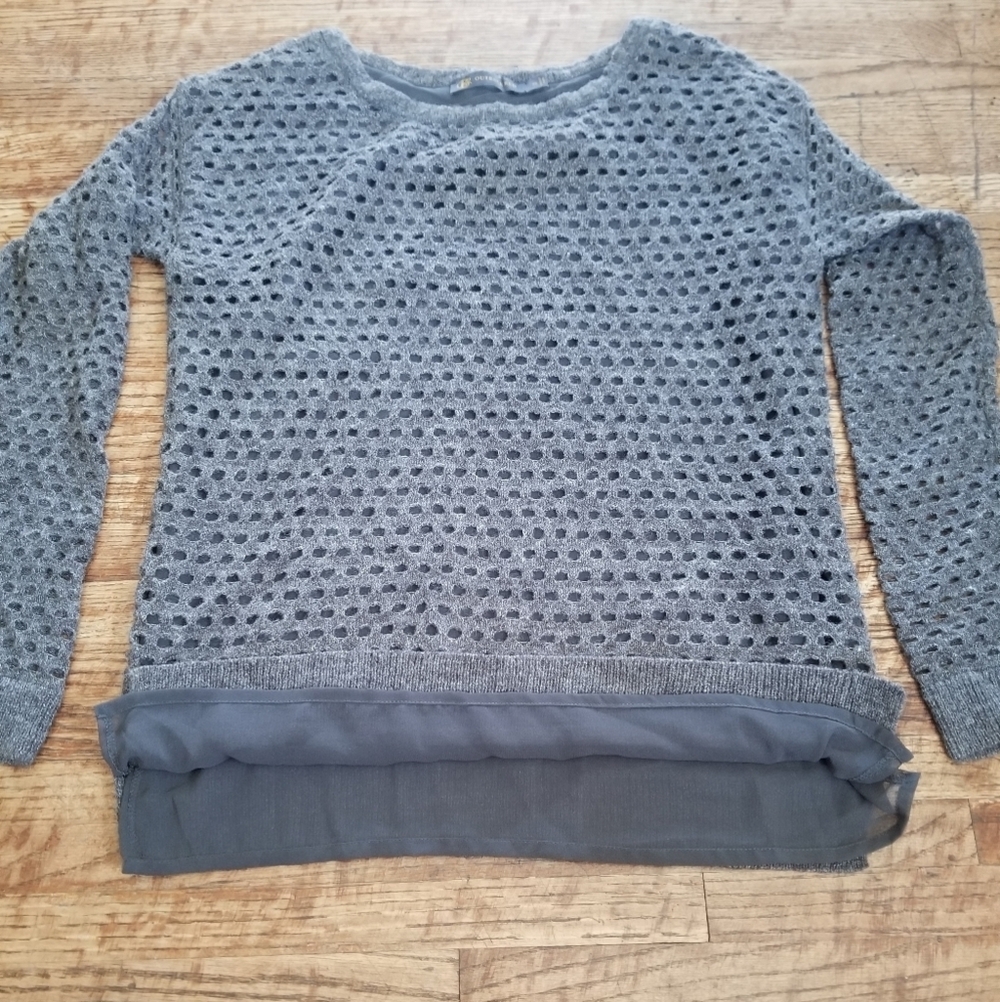 Outback Red Pull Over - Picture 2 of 4